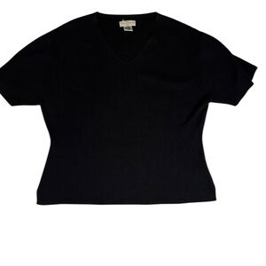 VTG Yarnworks Sweater Women’s Size L
Normcore Goth Gothcore Casual Vintage